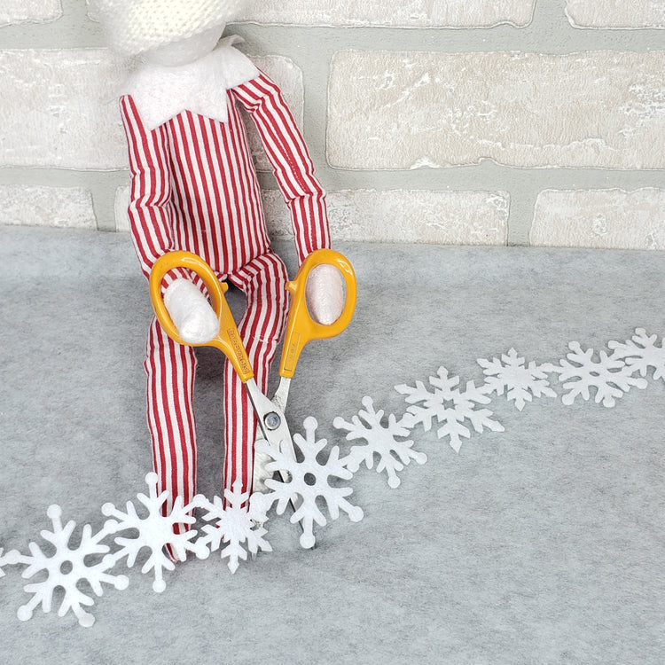 Elf Crafting Garland
