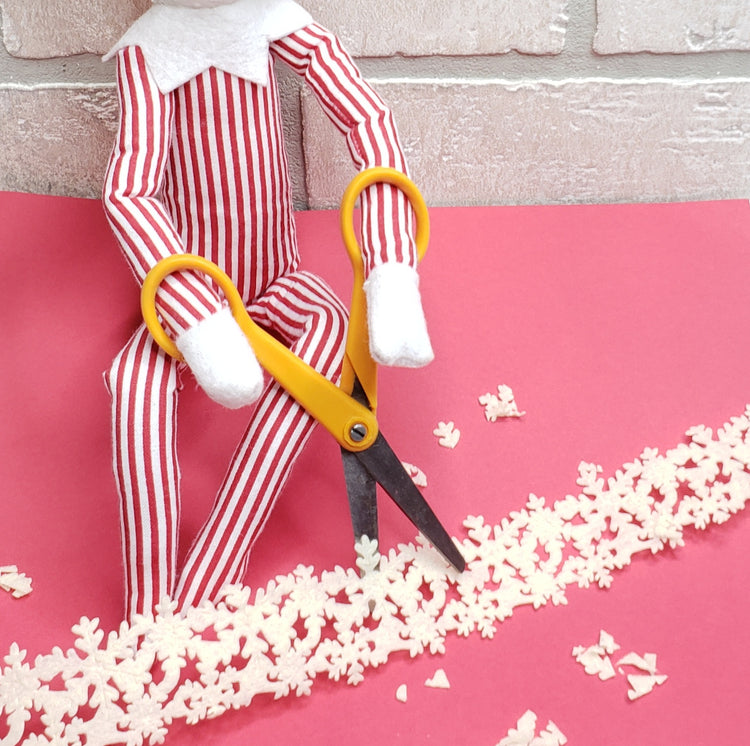 Elf Crafting Garland