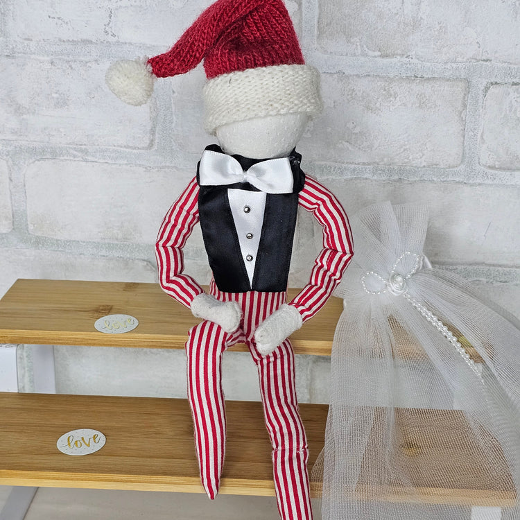 "Elf said YES!"  Elf Wedding