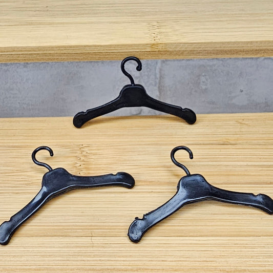 Elf-Sized Clothing Hangers - 2pc